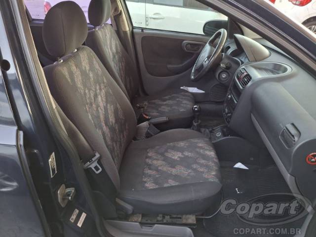 2005 CHEVROLET CORSA 