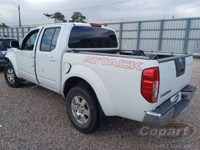 2015 NISSAN FRONTIER CD 