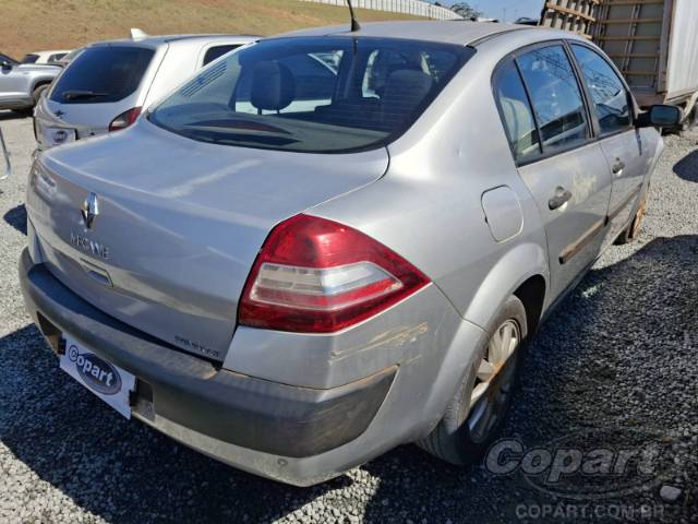 2011 RENAULT MEGANE SEDAN 