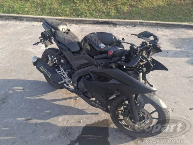 2025 YAMAHA YZF R15 