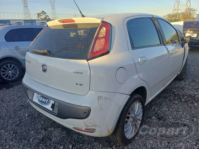2013 FIAT PUNTO 