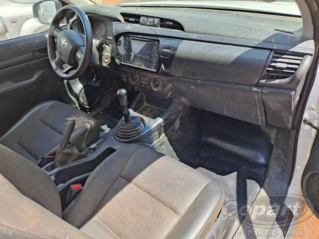 2020 TOYOTA HILUX CS 