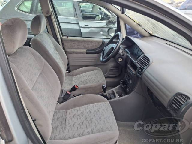 2002 CHEVROLET ZAFIRA 