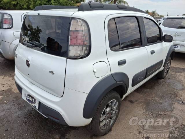 2015 FIAT UNO 