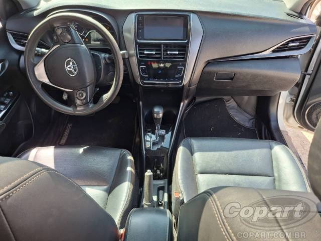 2023 TOYOTA YARIS SEDA 