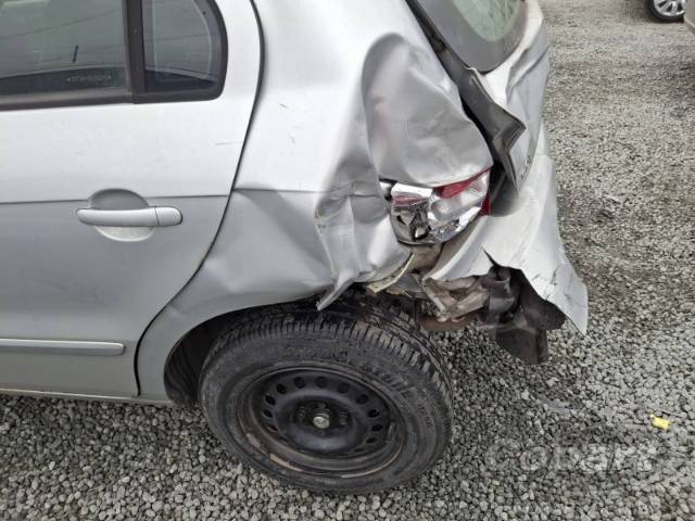 2011 VOLKSWAGEN GOL 