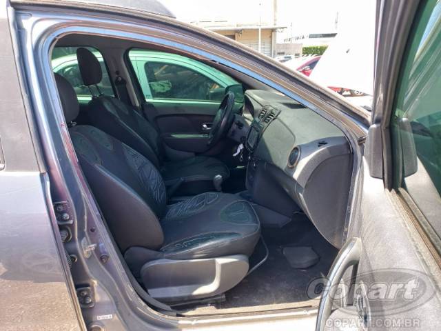 2017 RENAULT SANDERO 