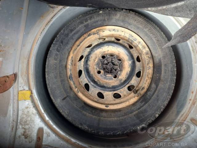 2011 VOLKSWAGEN GOL 