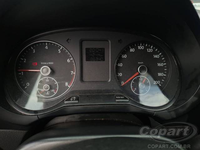 2011 VOLKSWAGEN FOX 