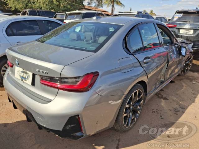 2025 BMW SERIE 3 