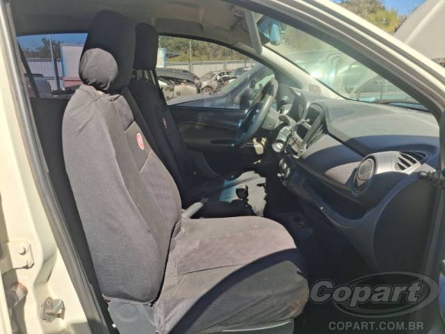 2017 FIAT UNO 