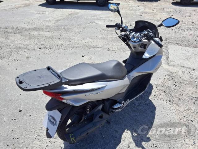2017 HONDA PCX 