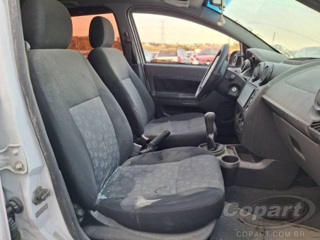 2013 FORD FIESTA 