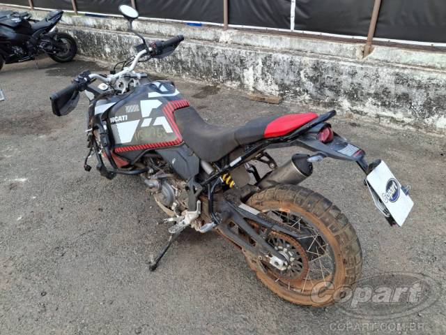 2024 DUCATI DESERTX 