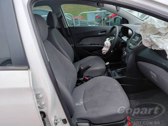 2015 HYUNDAI HB20S 