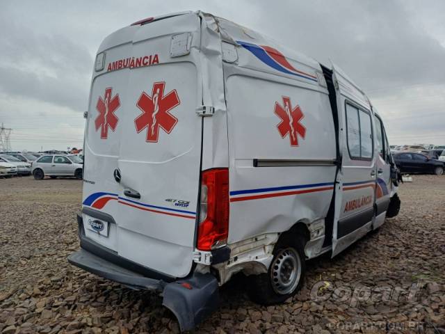 2025 MERCEDES BENZ SPRINTER 