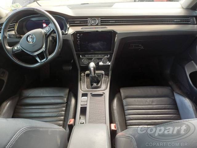 2018 VOLKSWAGEN PASSAT 