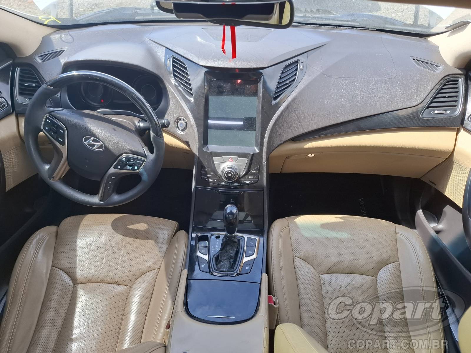Foto 9 de 11: 2013 HYUNDAI AZERA