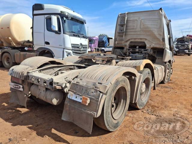 2010 MERCEDES BENZ AXOR 