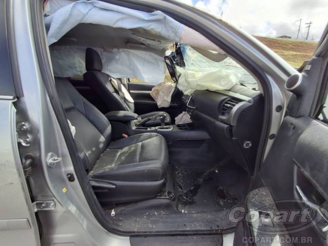 2021 TOYOTA HILUX CD 