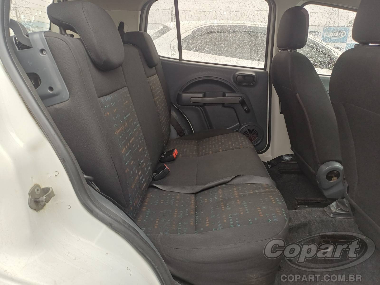 Foto 6 de 10: 2015 FIAT UNO
