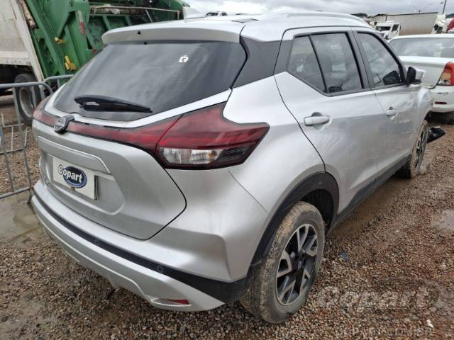 2023 NISSAN KICKS 