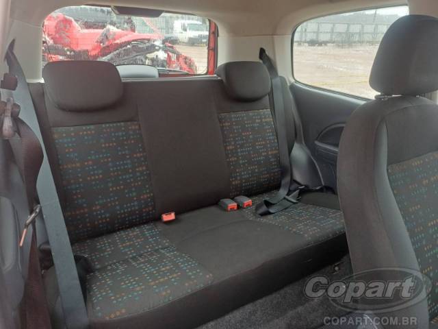 2013 FIAT UNO 