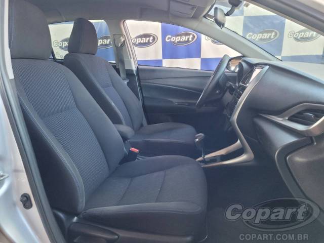 2022 TOYOTA YARIS SEDA 
