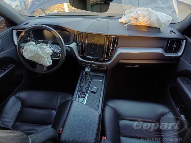 2019 VOLVO XC60 