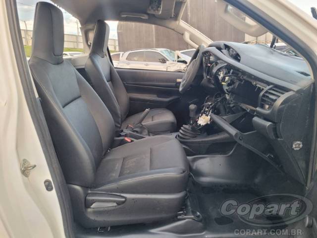 2024 TOYOTA HILUX CS 