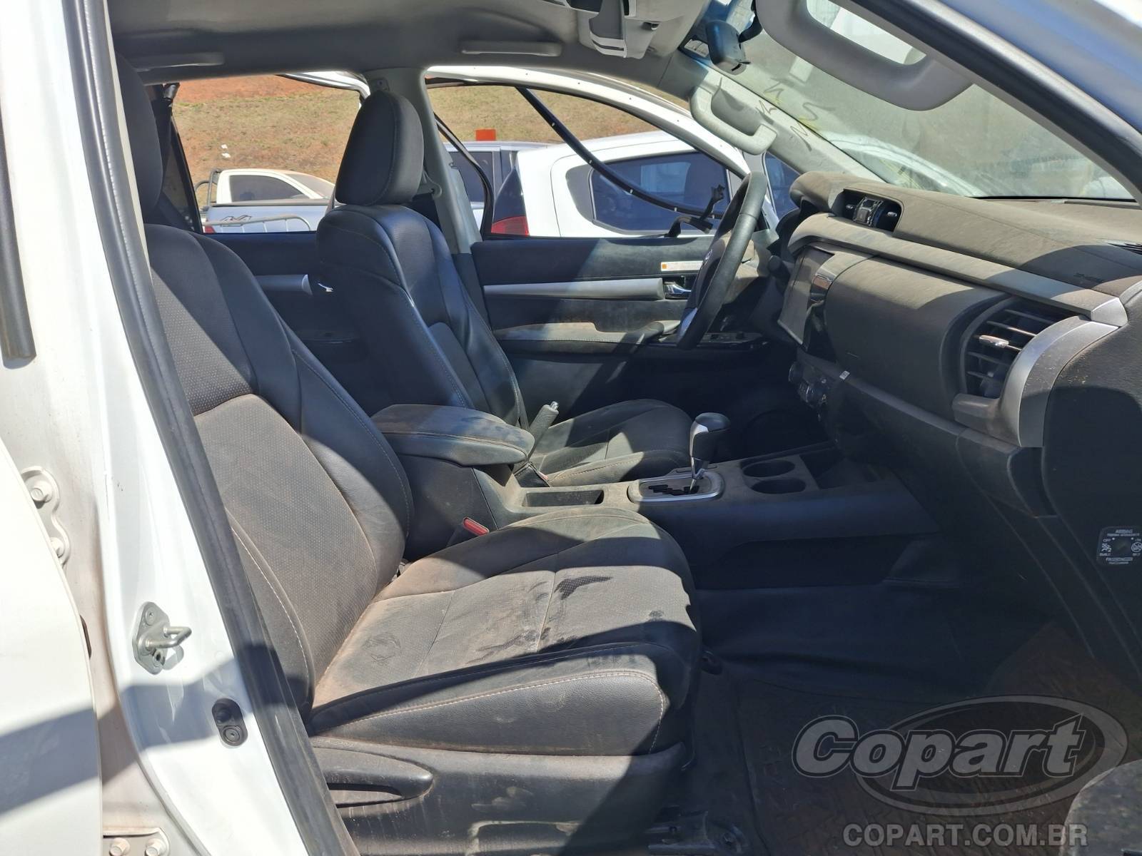 Foto 5: 2026 TOYOTA HILUX CD