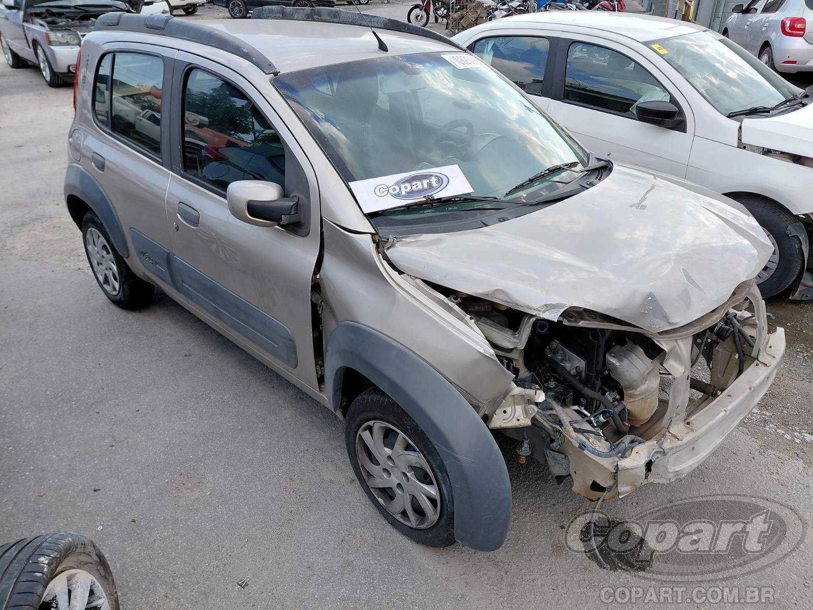 Fiat Uno Way 1.0 Evo 2011 Colisão Frontal