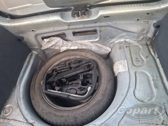 2009 VOLKSWAGEN FOX 
