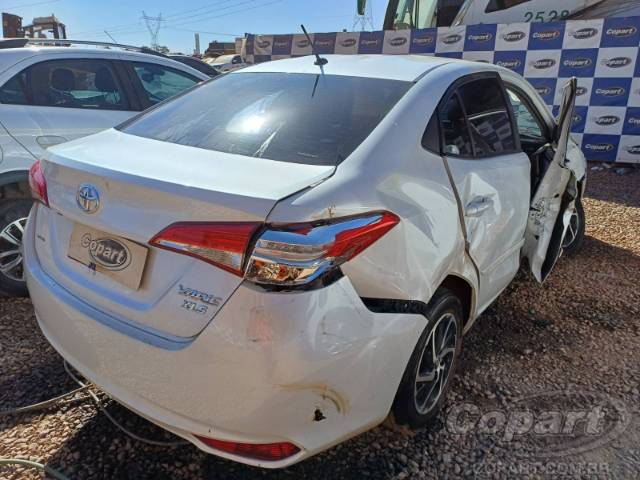 2023 TOYOTA YARIS SEDA 