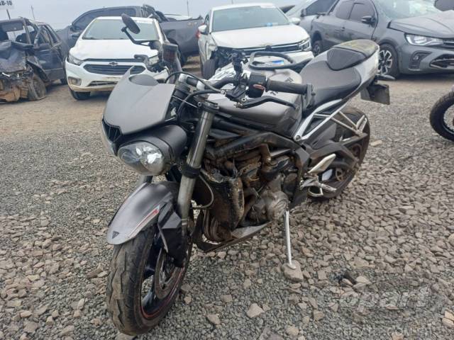 2018 TRIUMPH STREET TRIPLE 