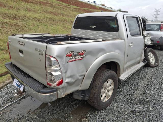 2013 TOYOTA HILUX CD 