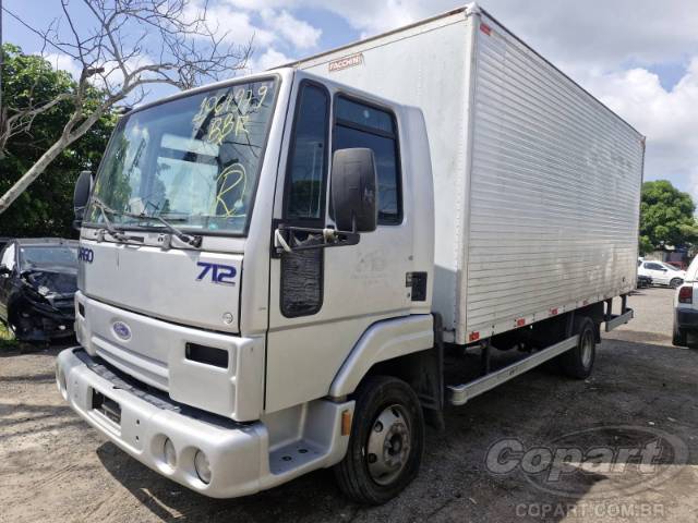 2012 FORD CARGO 712 