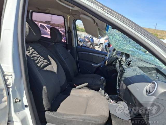 2015 RENAULT DUSTER 