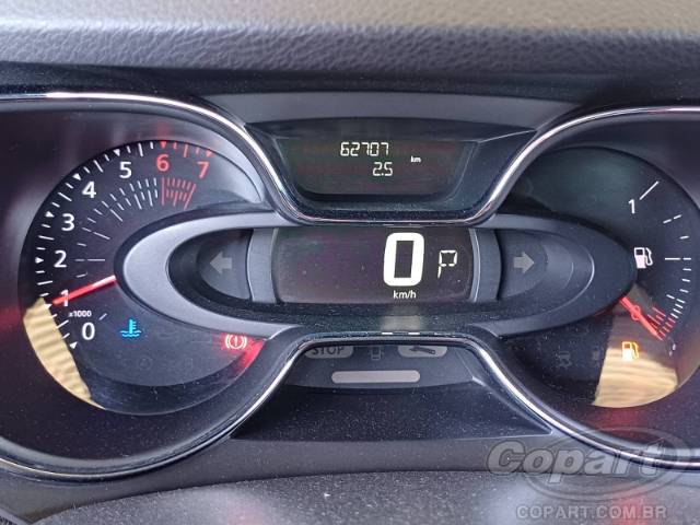 2021 RENAULT CAPTUR 