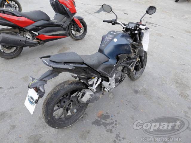 2025 HONDA CB 300F 
