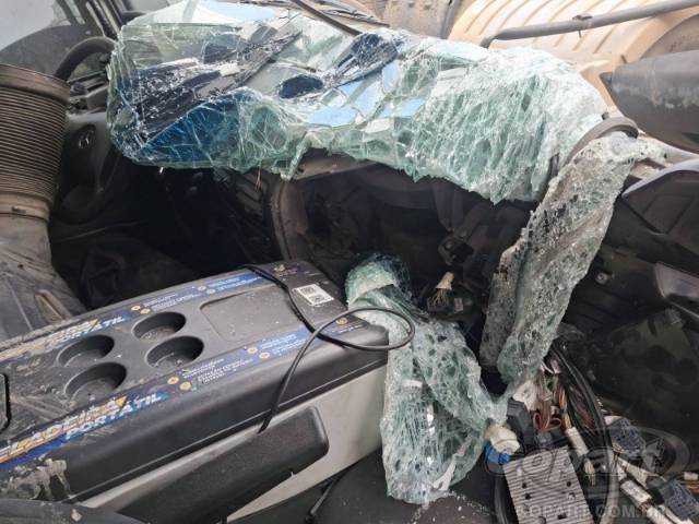 2019 MERCEDES BENZ AXOR 