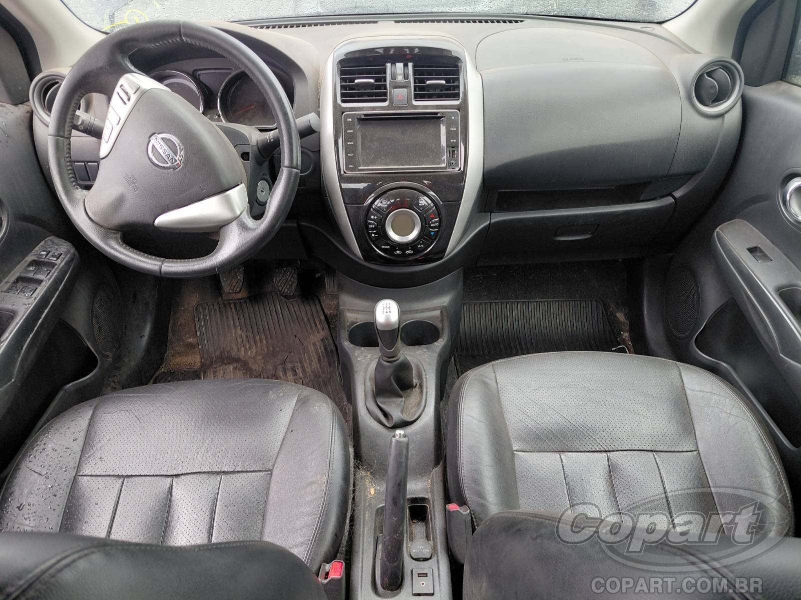 Foto 9 de 15: 2017 NISSAN VERSA