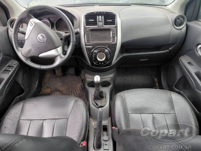 2017 NISSAN VERSA 