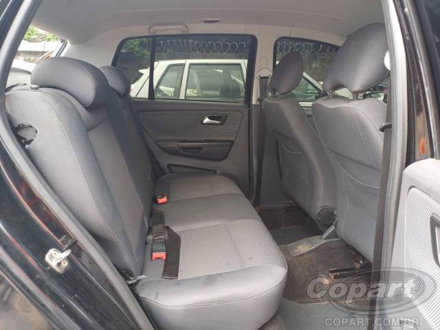 2011 VOLKSWAGEN FOX 