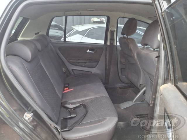 2013 VOLKSWAGEN FOX 