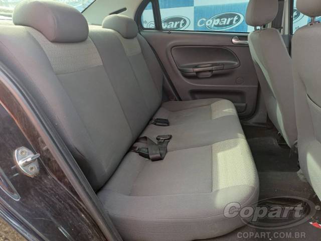 2010 VOLKSWAGEN VOYAGE 