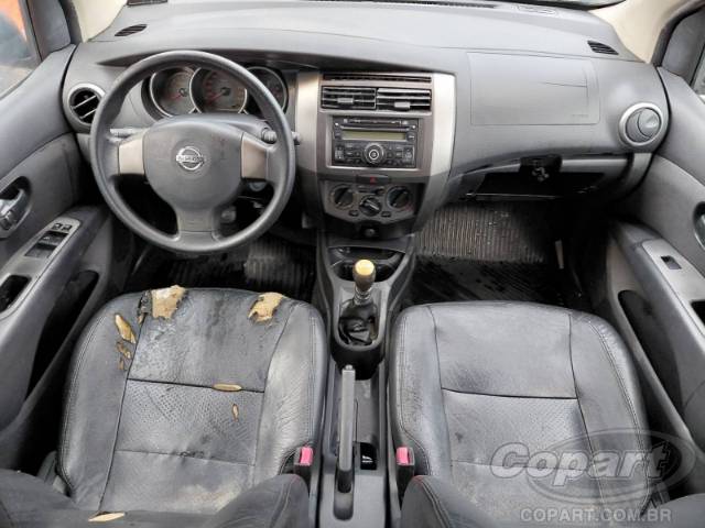 2012 NISSAN GRAND LIVINA 