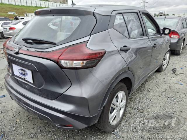 2024 NISSAN KICKS 