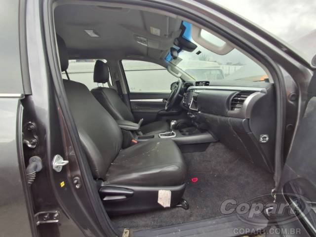 2021 TOYOTA HILUX CD 