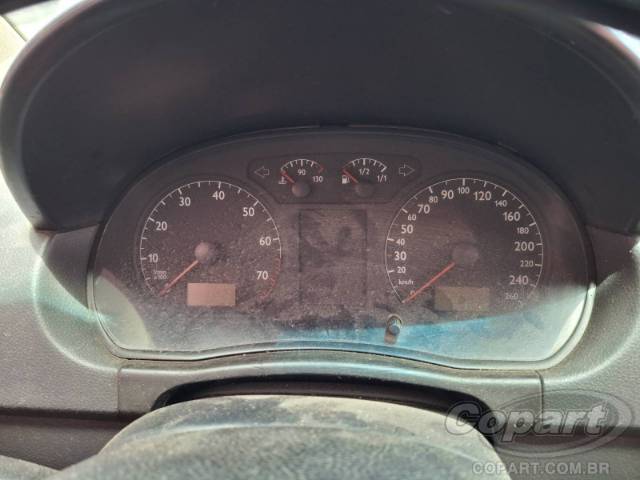 2004 VOLKSWAGEN POLO SEDAN 
